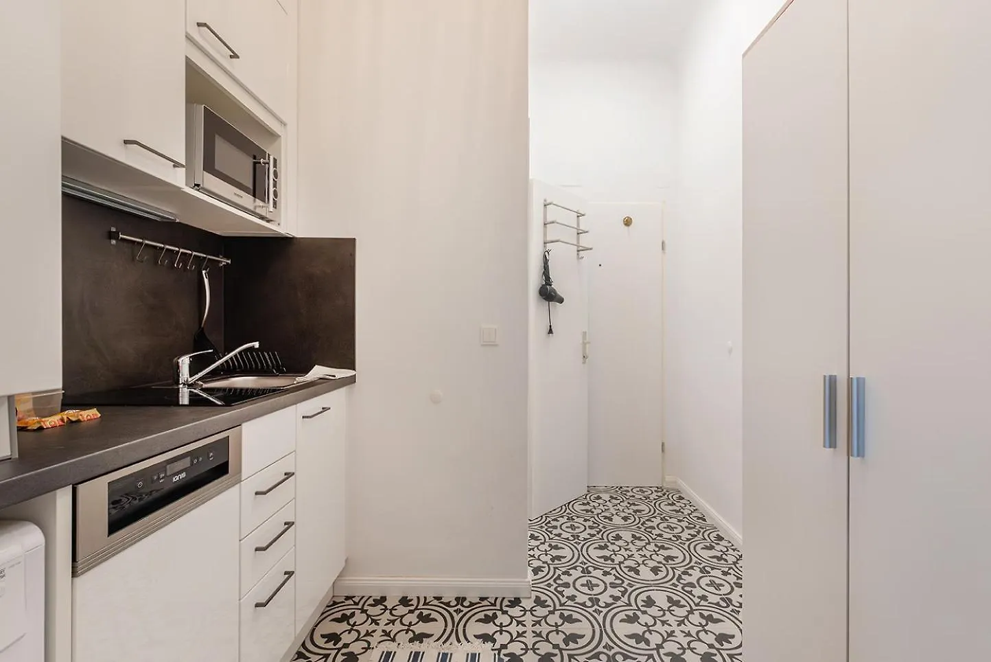 Schoenes Studio In Ruhelage - 20 Minuten Ins Zentrum فيينا شقة